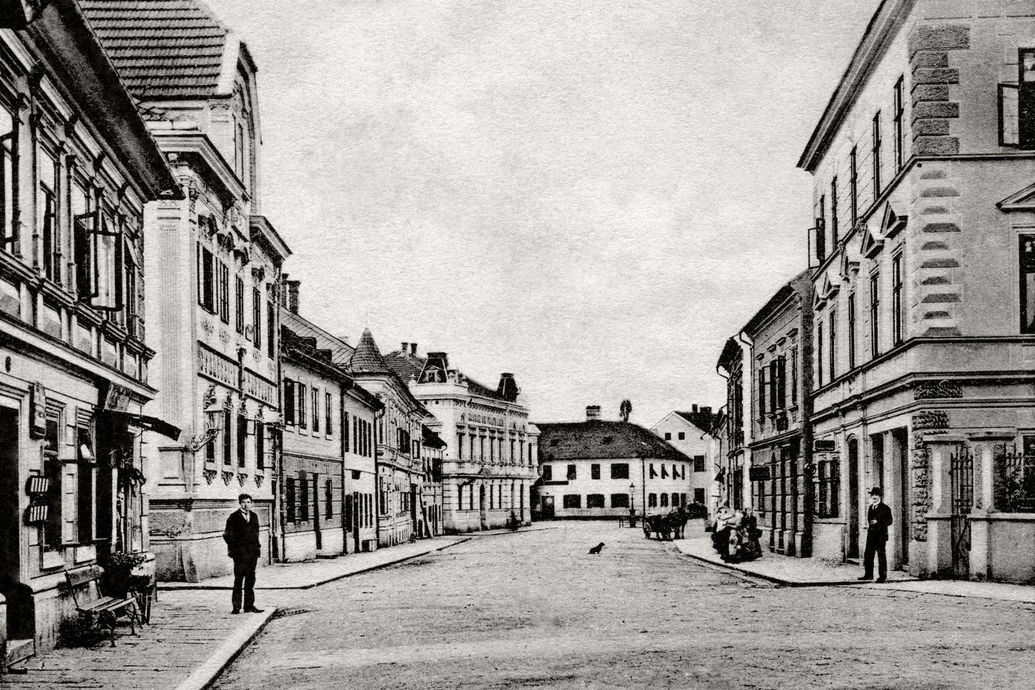 Roßmarkt (Koňský trh) nacházející se v centru v době, kdy zde Franz Pöttinger získal dům číslo 25.