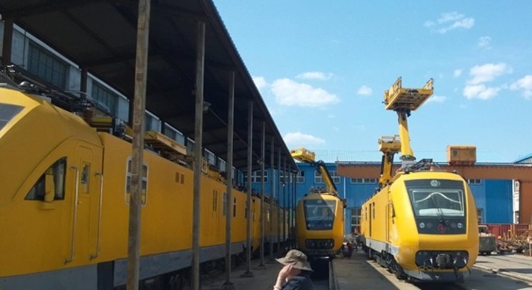 Lacche di qualità PÖTTINGER per le ferrovie cinesi