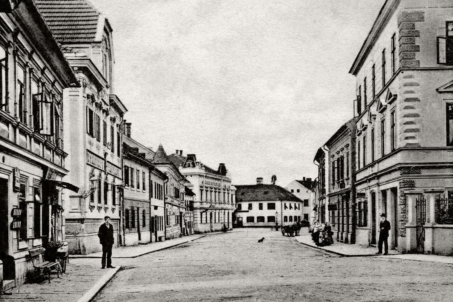 De centraal gelegen Roßmarkt ten tijde van Franz Pöttinger, die hier het huis Numero 25 verwerft.