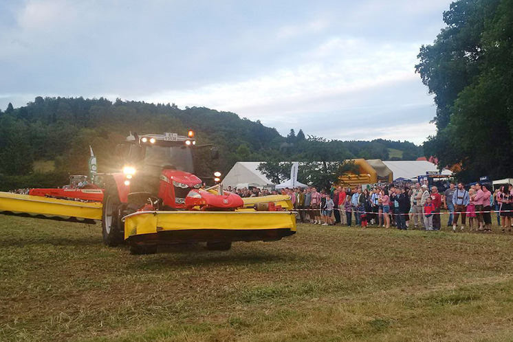 Gute Stimmung bei Grünlandtag in Bayreuth (DE)