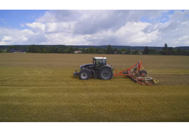 Ing. Ladislav Chmelík, Vlčkovice v Podkrkonoší - diskový podmítač TERRADISC 6001 T