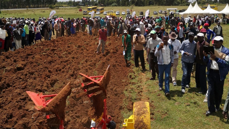 PÖTTINGER demonstrates tillage implements at meeting of the National Potato Council of Kenya PÖTTINGER demonstrates tillage implements at meeting of the National Potato Council of Kenya