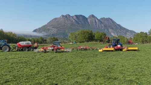 Norwegischer Kunde rüstet seinen Fuhrpark auf: IMPRESS und Co. sorgen für bestes Futter