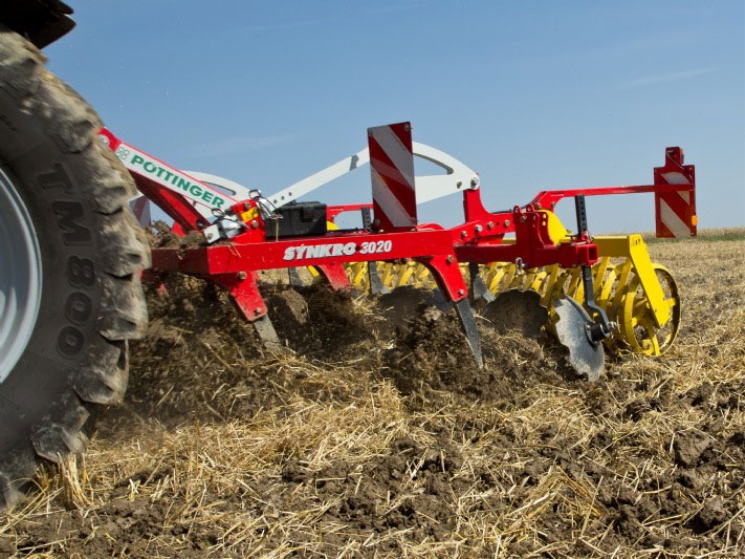 Neuer zweibalkiger Grubber: SYNKRO 1020