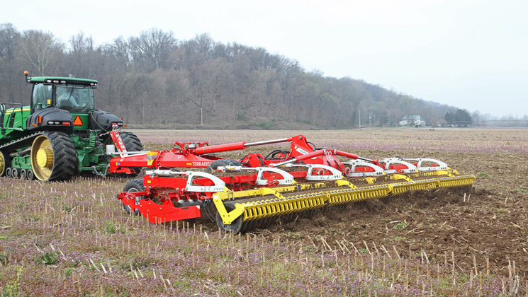 Найближчим часом в серійному виробництві: TERRADISC 8001 T / 10001 T  