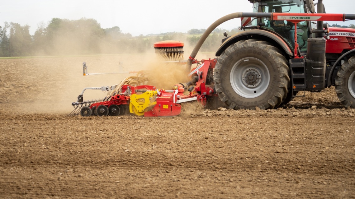 AEROSEM 6002 FDD: New front hopper seed drill