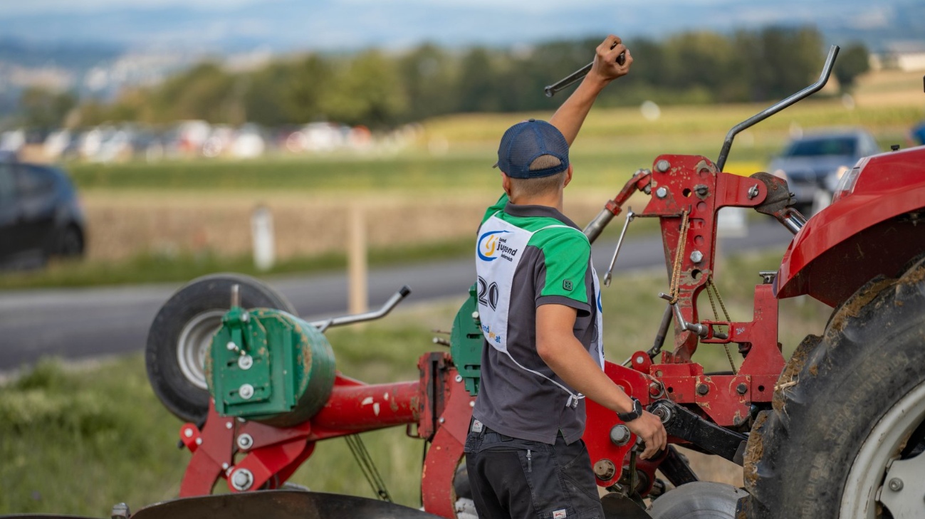 Landjugend: Oberösterreich triumphiert beim Bundespflügen und PÖTTINGER Mitarbeiter wird bester Newcomer!
