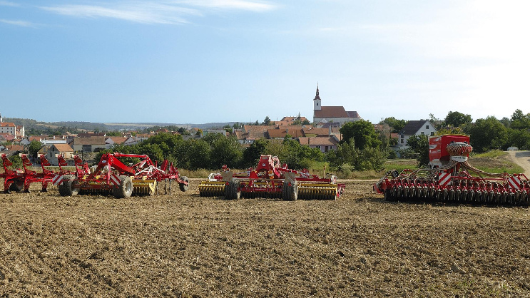 Farma drží rodinu pohromadě