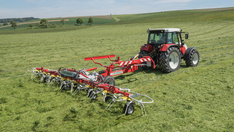 Faneuse HIT 8.9 T de PÖTTINGER