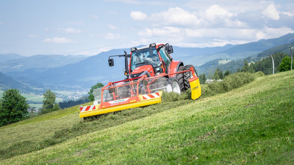 Novità: ranghinatore a nastro da montagna MERGENTO F ALPIN