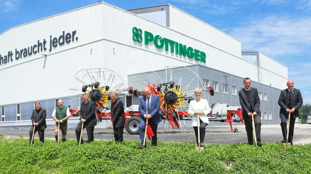 Spatenstich für die dritte KTL + Pulver Anlage bei PÖTTINGER