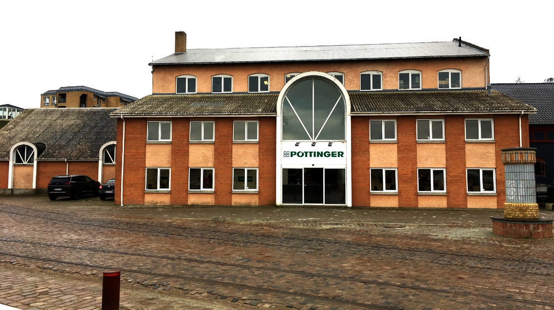 PÖTTINGER med fast base i Danmark PÖTTINGER med fast base i Danmark