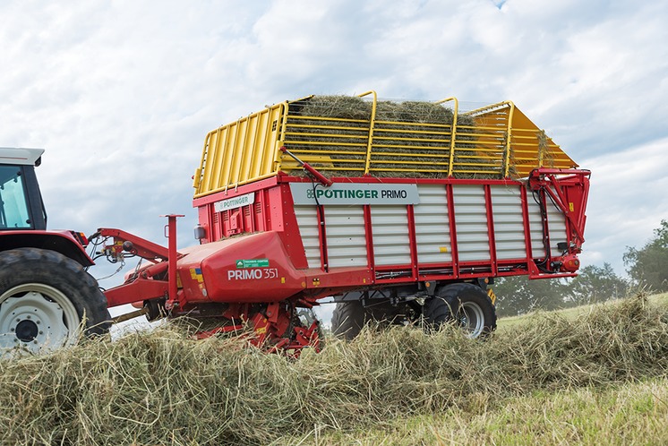 Förderschwingenwagen für optimale Heuernte