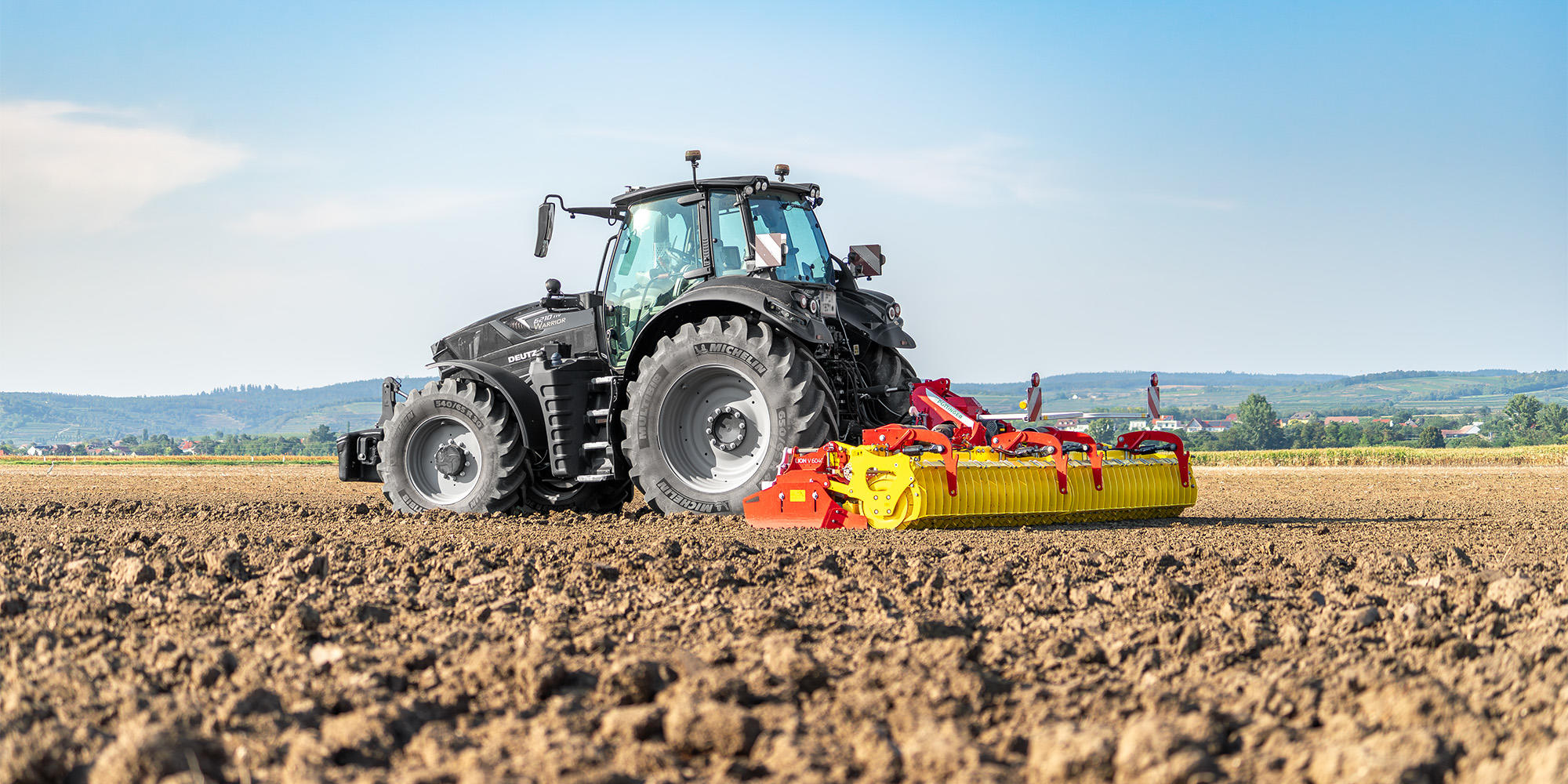 LION 103C mittelschwere klappbare Kreiseleggen