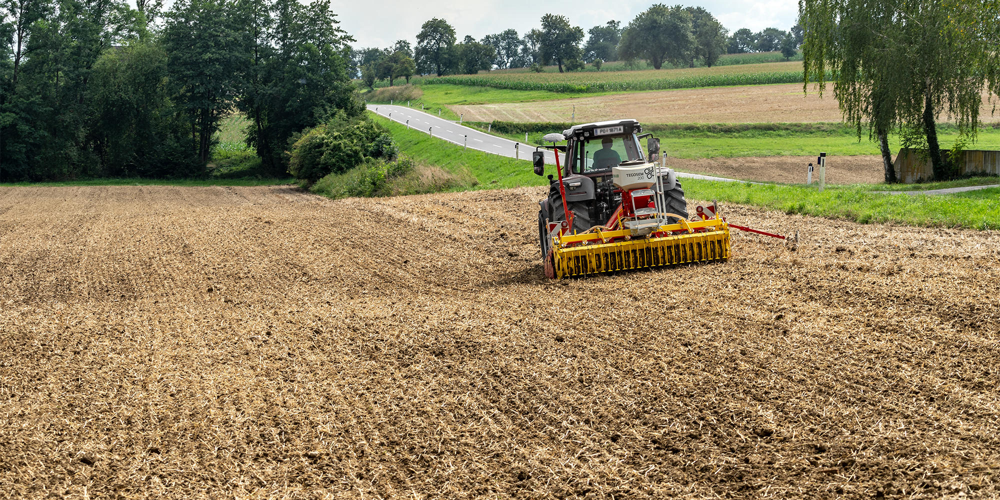 LION MASTER Heavy rigid power harrows | PÖTTINGER Canada