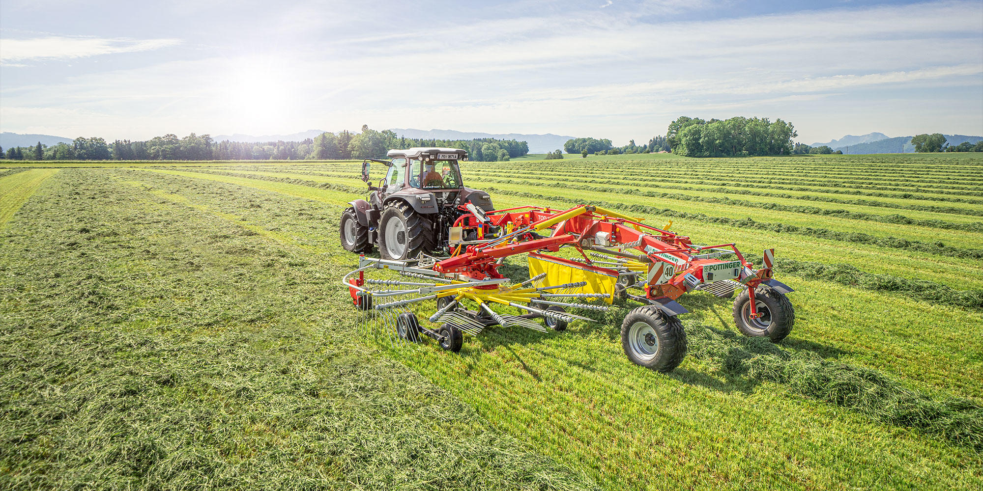 TOP C twin rotor, centre swath rakes