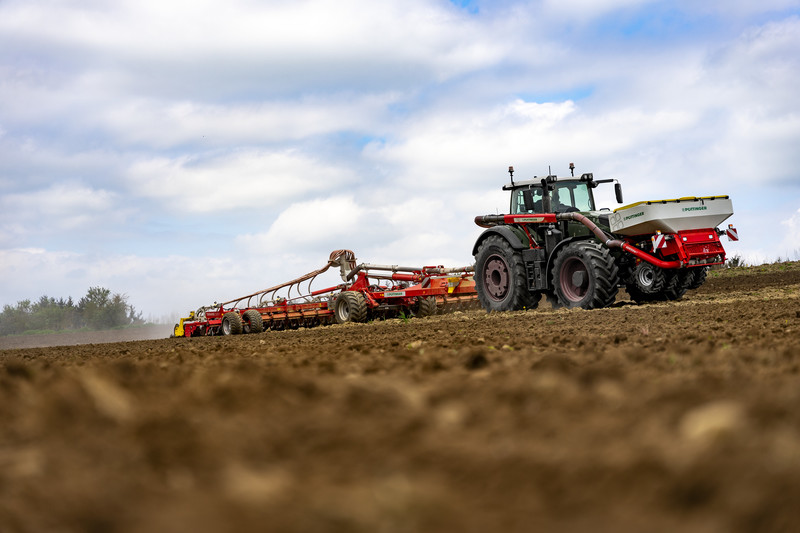 Praca broną talerzową TERRADISC T