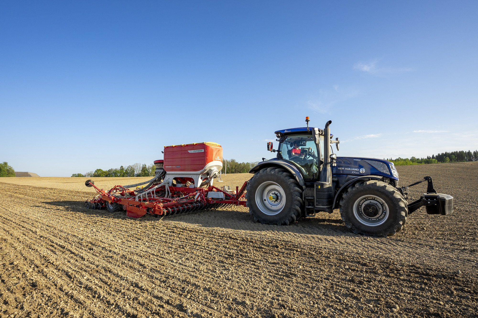 TERRASEM_V_6000_D_Z_Profiline_Komfortsteuerung_NewHolland_129-1.jpg