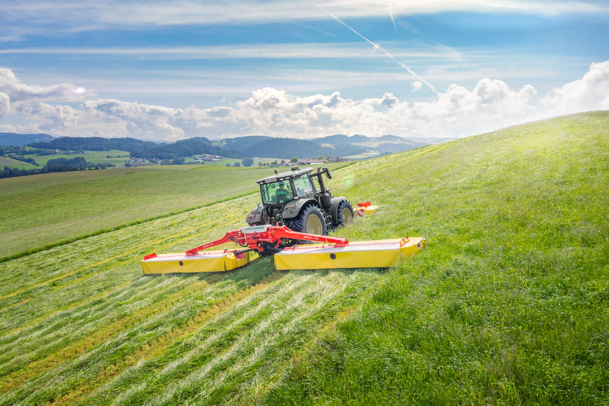 NOVACAT_F_3100_OC_NOVACAT_H_11200_JohnDeere_7_SAT.jpg