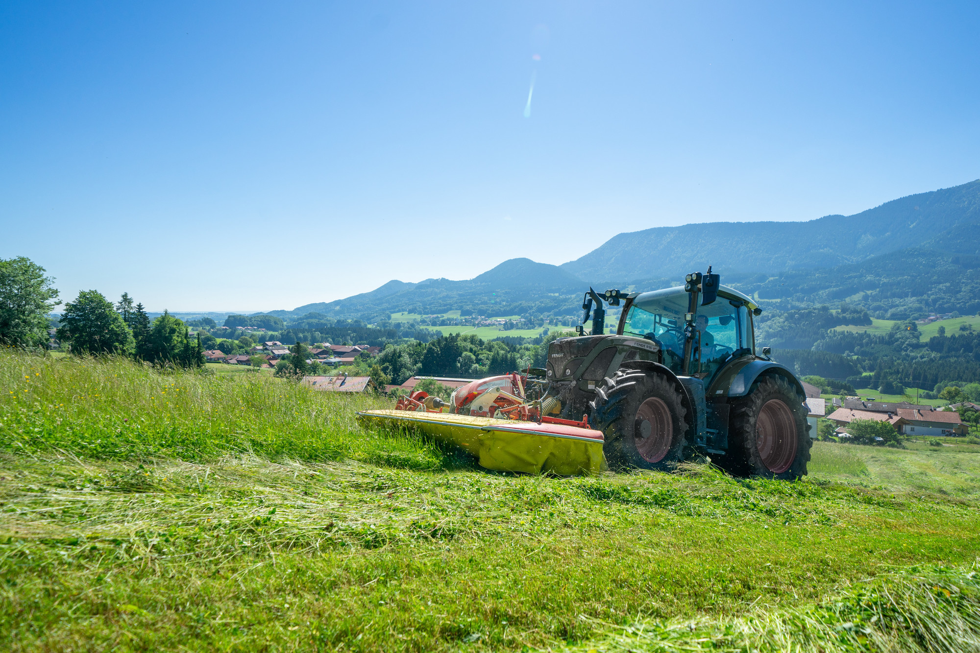 EUROCAT_311_CLASSIC_Fendt_238_SAT.jpg