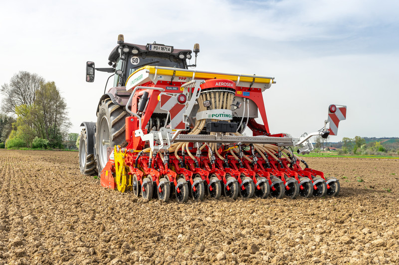 Standardtank mit PRECISION COMBI SEEDING