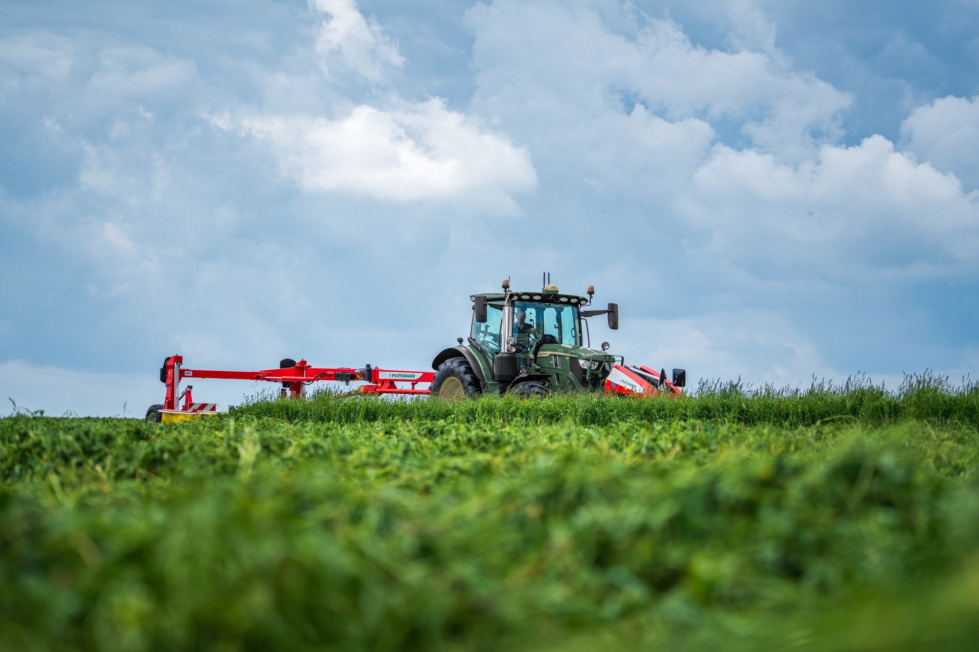 NOVACAT_301_ALPHA_MOTION_RC_PRO_NOVACAT_T_3100_S_RC_JohnDeere_274_SAT.jpg