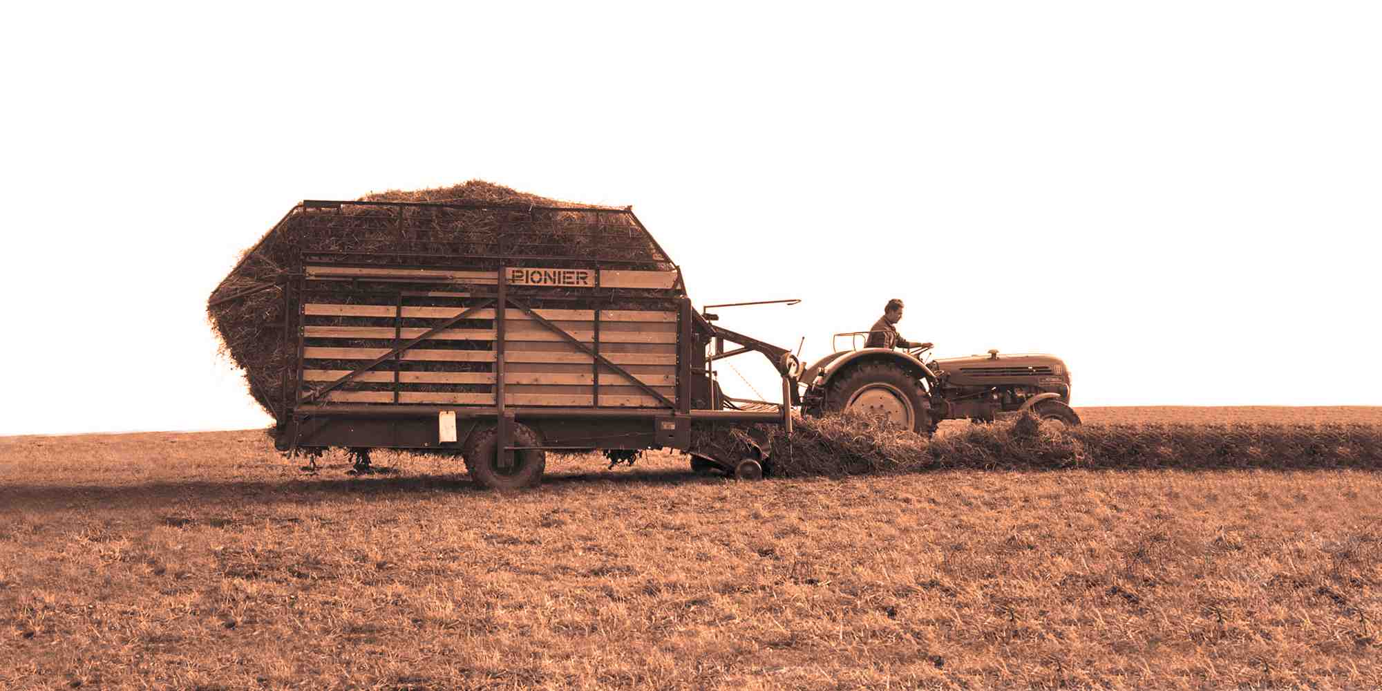 Poettinger Pionir loading wagon